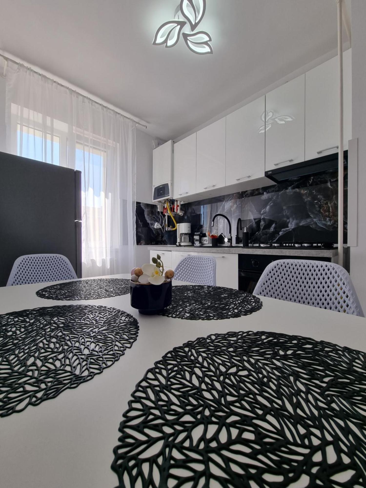 Apartament Central Pe Pietonala Nr2 후네도아라 외부 사진